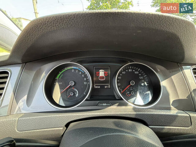 Черный Фольксваген e-Golf, объемом двигателя 0 л и пробегом 143 тыс. км за 11000 $, фото 23 на Automoto.ua