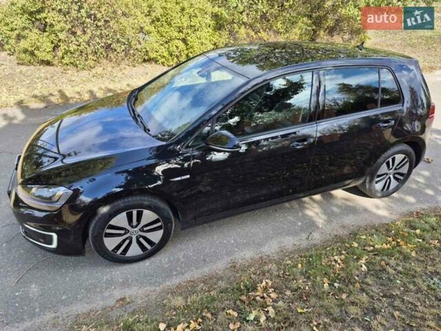 Черный Фольксваген e-Golf, объемом двигателя 0 л и пробегом 124 тыс. км за 10800 $, фото 7 на Automoto.ua