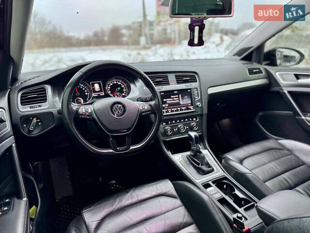 Черный Фольксваген e-Golf, объемом двигателя 0 л и пробегом 130 тыс. км за 8300 $, фото 80 на Automoto.ua