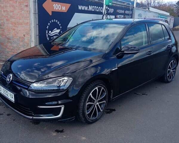 Черный Фольксваген e-Golf, объемом двигателя 0 л и пробегом 123 тыс. км за 14500 $, фото 3 на Automoto.ua