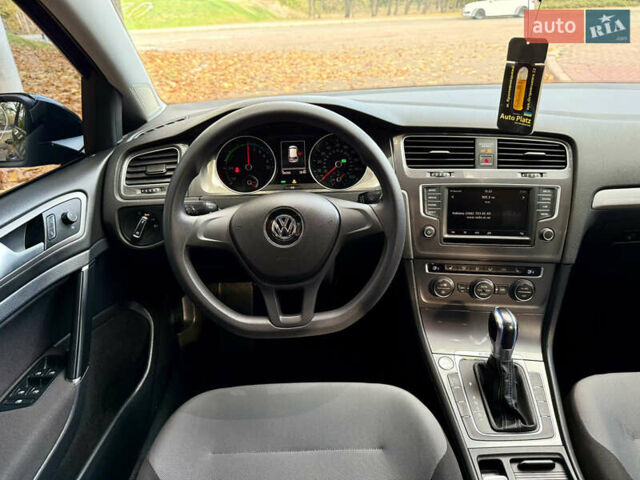 Фольксваген e-Golf 2015 в Кропивницком (Кировограде) на Automoto.ua Черный Фольксваген e-Golf, объемом двигателя 0 л и пробегом 180 тыс. км за 8400 $, фото 23 на Automoto.ua