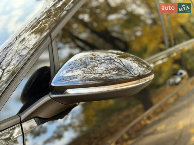 Фольксваген e-Golf 2015 в Кропивницком (Кировограде) на Automoto.ua Черный Фольксваген e-Golf, объемом двигателя 0 л и пробегом 180 тыс. км за 8400 $, фото 39 на Automoto.ua