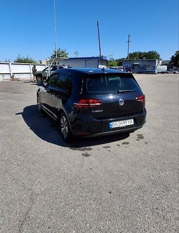 Черный Фольксваген e-Golf, объемом двигателя 0 л и пробегом 161 тыс. км за 8500 $, фото 4 на Automoto.ua
