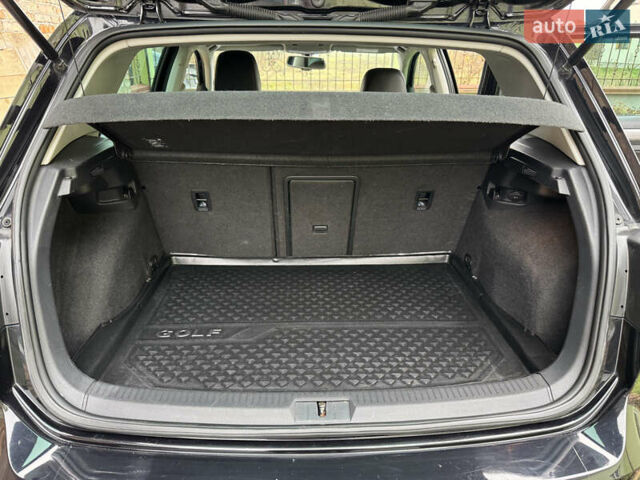 Черный Фольксваген e-Golf, объемом двигателя 0 л и пробегом 161 тыс. км за 9500 $, фото 34 на Automoto.ua