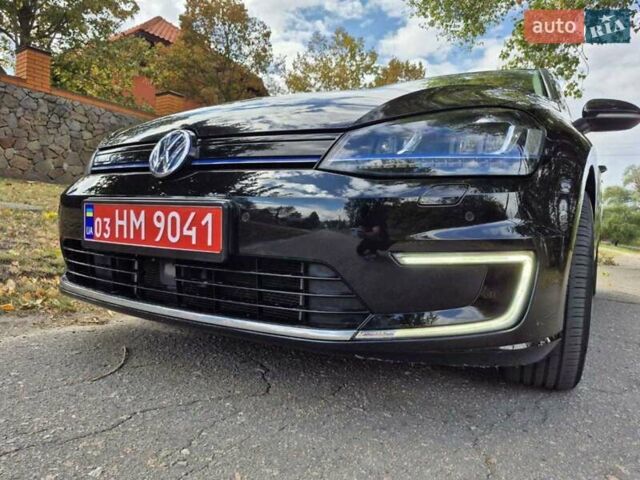 Черный Фольксваген e-Golf, объемом двигателя 0 л и пробегом 124 тыс. км за 10800 $, фото 4 на Automoto.ua