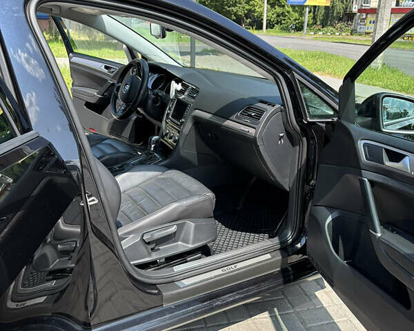 Черный Фольксваген e-Golf, объемом двигателя 0 л и пробегом 143 тыс. км за 11000 $, фото 10 на Automoto.ua