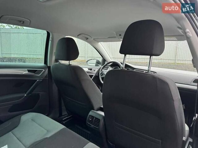 Черный Фольксваген e-Golf, объемом двигателя 0 л и пробегом 89 тыс. км за 8500 $, фото 7 на Automoto.ua