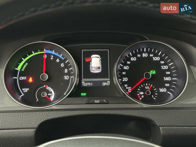 Чорний Фольксваген e-Golf, об'ємом двигуна 0 л та пробігом 122 тис. км за 9400 $, фото 22 на Automoto.ua