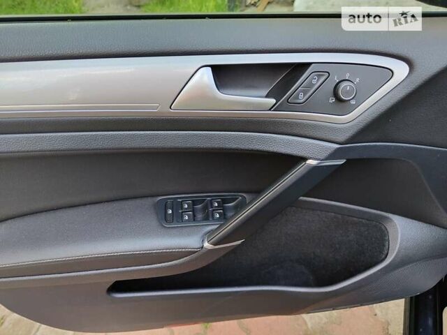 Черный Фольксваген e-Golf, объемом двигателя 0 л и пробегом 137 тыс. км за 9999 $, фото 28 на Automoto.ua