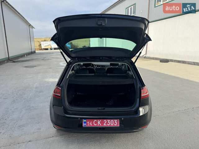 Черный Фольксваген e-Golf, объемом двигателя 0 л и пробегом 89 тыс. км за 8500 $, фото 4 на Automoto.ua