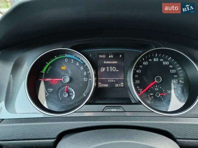 Чорний Фольксваген e-Golf, об'ємом двигуна 0 л та пробігом 120 тис. км за 7750 $, фото 62 на Automoto.ua