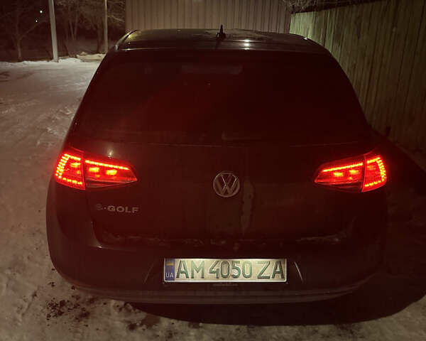 Черный Фольксваген e-Golf, объемом двигателя 0 л и пробегом 126 тыс. км за 8900 $, фото 4 на Automoto.ua