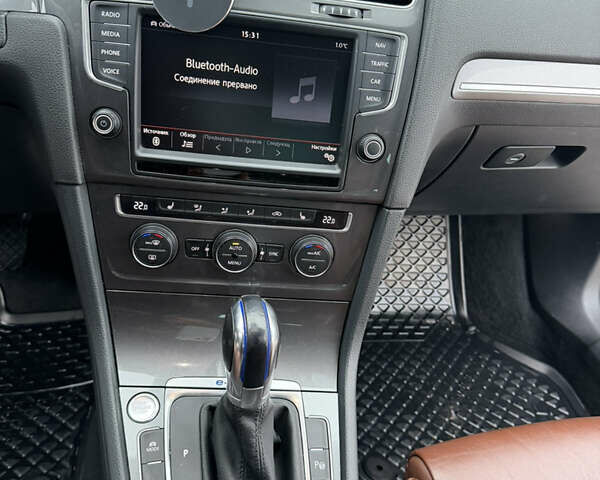 Чорний Фольксваген e-Golf, об'ємом двигуна 0 л та пробігом 154 тис. км за 8500 $, фото 14 на Automoto.ua