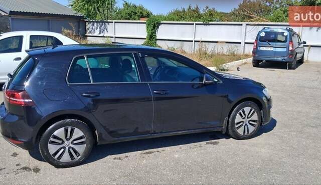 Черный Фольксваген e-Golf, объемом двигателя 0 л и пробегом 161 тыс. км за 8500 $, фото 5 на Automoto.ua