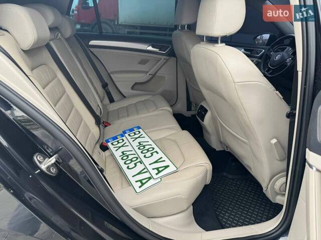 Чорний Фольксваген e-Golf, об'ємом двигуна 0 л та пробігом 136 тис. км за 9999 $, фото 62 на Automoto.ua