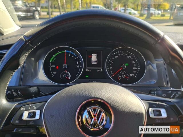 Чорний Фольксваген e-Golf, об'ємом двигуна 24 л та пробігом 113 тис. км за 9999 $, фото 8 на Automoto.ua