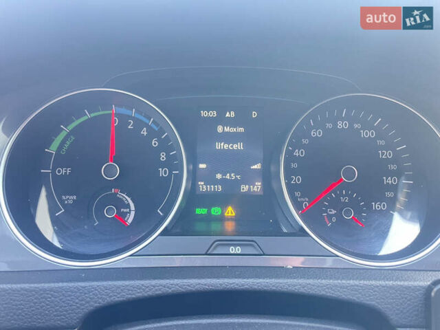 Черный Фольксваген e-Golf, объемом двигателя 0 л и пробегом 130 тыс. км за 9000 $, фото 13 на Automoto.ua