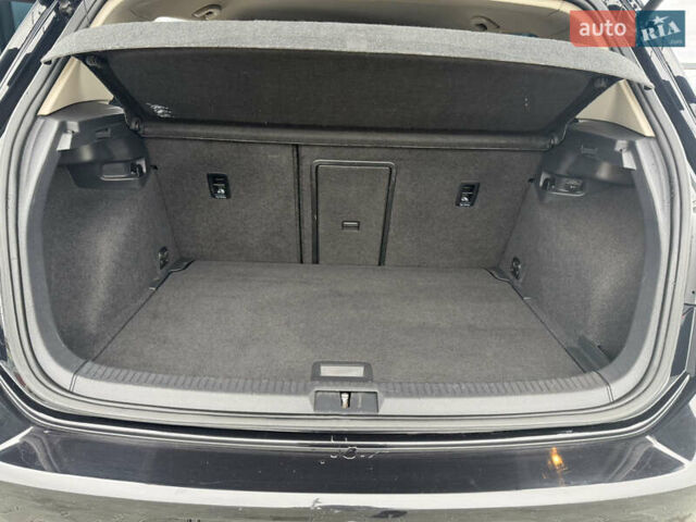Черный Фольксваген e-Golf, объемом двигателя 0 л и пробегом 136 тыс. км за 9299 $, фото 72 на Automoto.ua