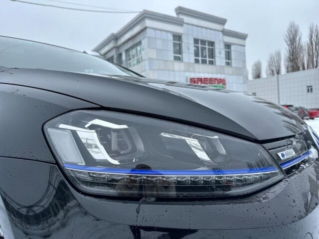 Чорний Фольксваген e-Golf, об'ємом двигуна 0 л та пробігом 72 тис. км за 12990 $, фото 10 на Automoto.ua