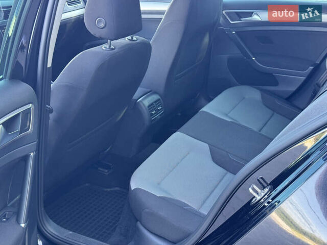 Черный Фольксваген e-Golf, объемом двигателя 0 л и пробегом 89 тыс. км за 8700 $, фото 11 на Automoto.ua