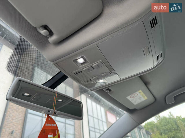 Чорний Фольксваген e-Golf, об'ємом двигуна 0 л та пробігом 129 тис. км за 8999 $, фото 71 на Automoto.ua