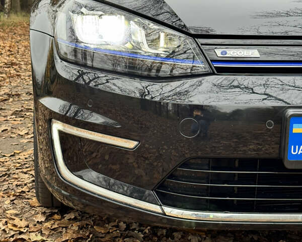 Черный Фольксваген e-Golf, объемом двигателя 0 л и пробегом 90 тыс. км за 9700 $, фото 8 на Automoto.ua