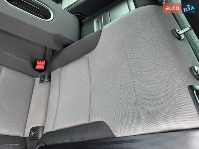 Чорний Фольксваген e-Golf, об'ємом двигуна 0 л та пробігом 106 тис. км за 8500 $, фото 45 на Automoto.ua