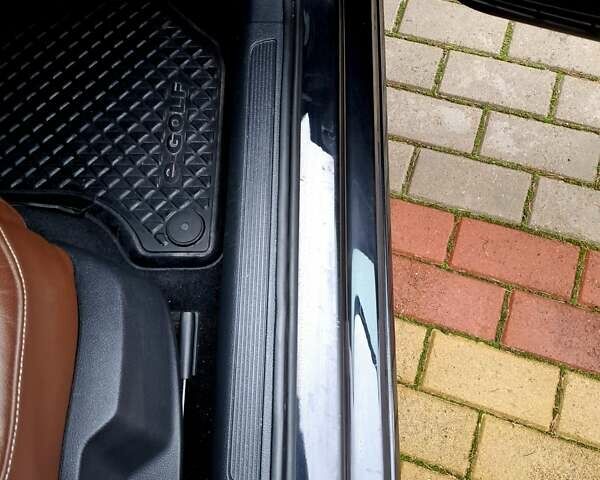 Черный Фольксваген e-Golf, объемом двигателя 0 л и пробегом 112 тыс. км за 8600 $, фото 18 на Automoto.ua