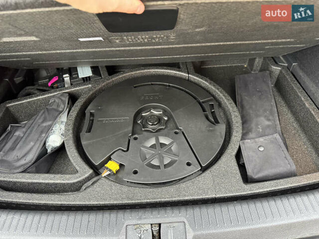 Черный Фольксваген e-Golf, объемом двигателя 0 л и пробегом 158 тыс. км за 8500 $, фото 18 на Automoto.ua