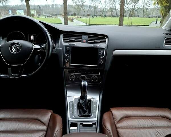 Черный Фольксваген e-Golf, объемом двигателя 0 л и пробегом 112 тыс. км за 8600 $, фото 35 на Automoto.ua