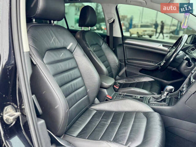 Черный Фольксваген e-Golf, объемом двигателя 0 л и пробегом 130 тыс. км за 8300 $, фото 10 на Automoto.ua