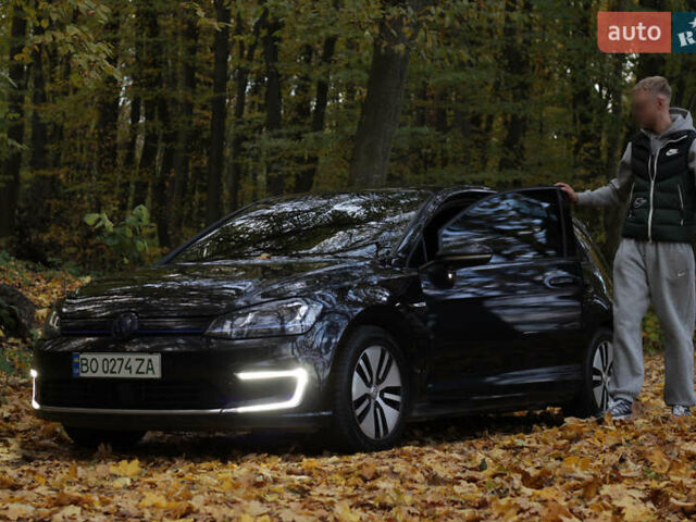 Черный Фольксваген e-Golf, объемом двигателя 0 л и пробегом 199 тыс. км за 8200 $, фото 2 на Automoto.ua