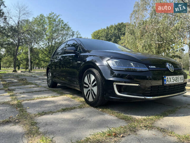 Черный Фольксваген e-Golf, объемом двигателя 0 л и пробегом 89 тыс. км за 10000 $, фото 2 на Automoto.ua