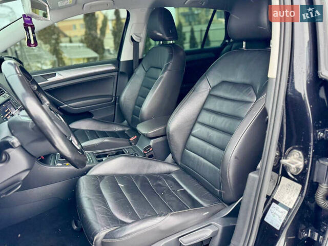 Черный Фольксваген e-Golf, объемом двигателя 0 л и пробегом 130 тыс. км за 8300 $, фото 72 на Automoto.ua