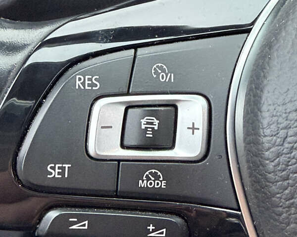 Чорний Фольксваген e-Golf, об'ємом двигуна 0 л та пробігом 154 тис. км за 8500 $, фото 13 на Automoto.ua