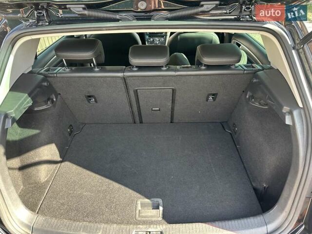 Черный Фольксваген e-Golf, объемом двигателя 0 л и пробегом 85 тыс. км за 11200 $, фото 6 на Automoto.ua