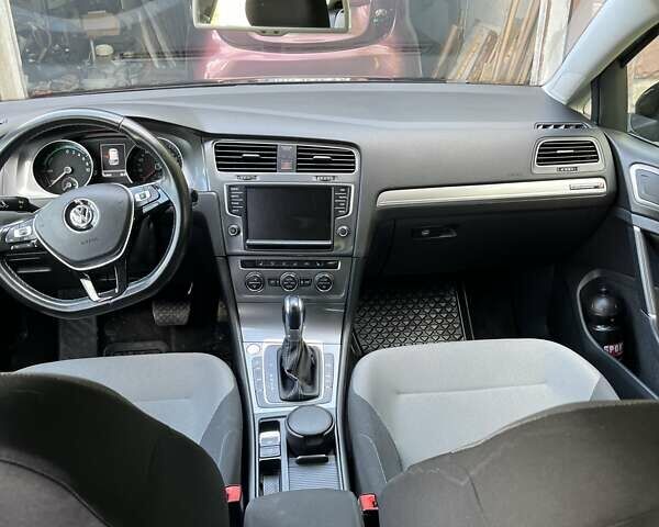 Черный Фольксваген e-Golf, объемом двигателя 0 л и пробегом 180 тыс. км за 7650 $, фото 19 на Automoto.ua