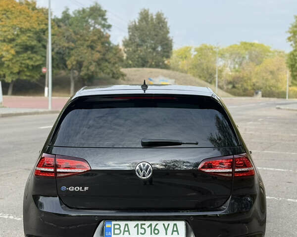 Черный Фольксваген e-Golf, объемом двигателя 0 л и пробегом 111 тыс. км за 10200 $, фото 3 на Automoto.ua