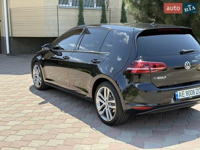 Чорний Фольксваген e-Golf, об'ємом двигуна 0 л та пробігом 98 тис. км за 12499 $, фото 5 на Automoto.ua
