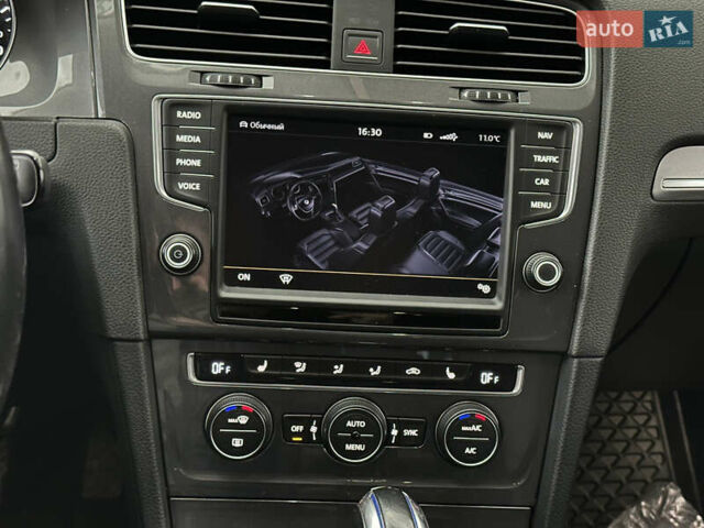 Чорний Фольксваген e-Golf, об'ємом двигуна 0 л та пробігом 122 тис. км за 9400 $, фото 18 на Automoto.ua