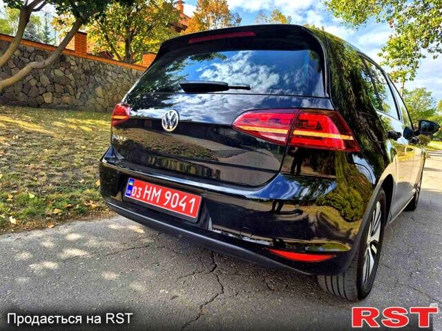 Черный Фольксваген e-Golf, объемом двигателя 85 л и пробегом 124 тыс. км за 10800 $, фото 1 на Automoto.ua