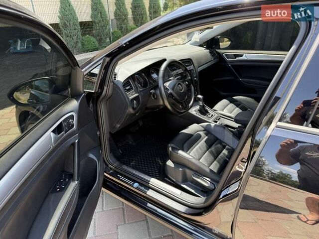 Чорний Фольксваген e-Golf, об'ємом двигуна 0 л та пробігом 98 тис. км за 12499 $, фото 8 на Automoto.ua