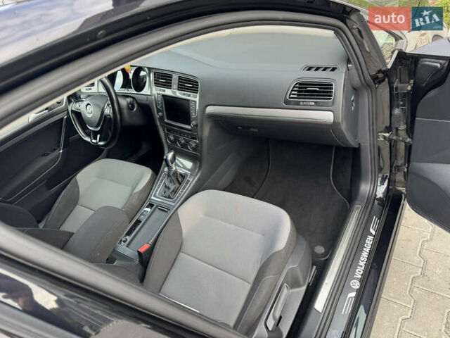 Чорний Фольксваген e-Golf, об'ємом двигуна 0 л та пробігом 129 тис. км за 8999 $, фото 57 на Automoto.ua
