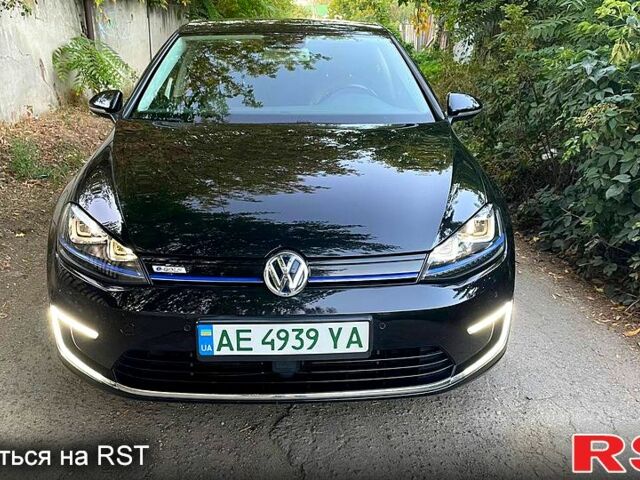 Черный Фольксваген e-Golf, объемом двигателя 0 л и пробегом 185 тыс. км за 10000 $, фото 8 на Automoto.ua