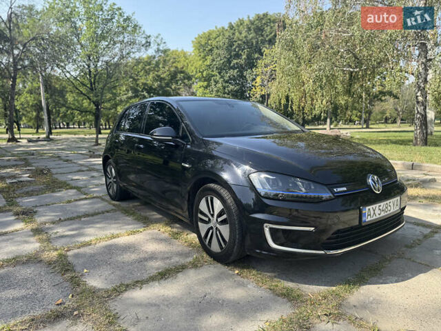 Черный Фольксваген e-Golf, объемом двигателя 0 л и пробегом 89 тыс. км за 10000 $, фото 3 на Automoto.ua