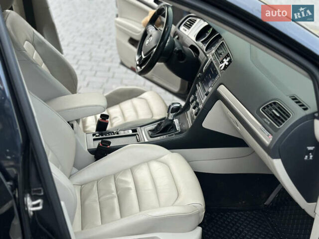 Черный Фольксваген e-Golf, объемом двигателя 0 л и пробегом 136 тыс. км за 9299 $, фото 10 на Automoto.ua