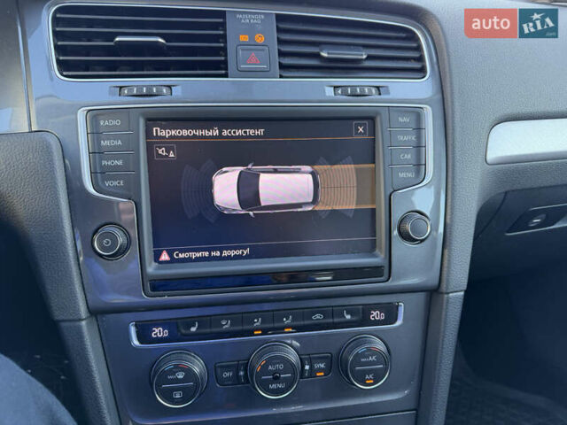 Черный Фольксваген e-Golf, объемом двигателя 0 л и пробегом 158 тыс. км за 7700 $, фото 29 на Automoto.ua