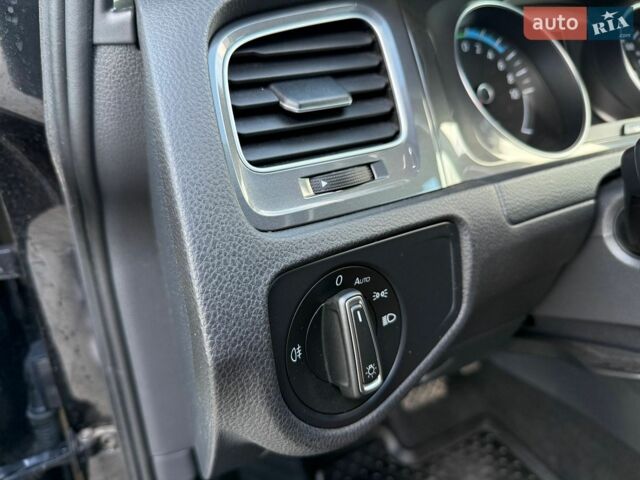 Чорний Фольксваген e-Golf, об'ємом двигуна 0 л та пробігом 120 тис. км за 9450 $, фото 36 на Automoto.ua