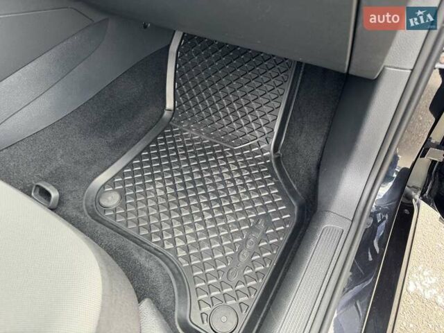 Чорний Фольксваген e-Golf, об'ємом двигуна 0 л та пробігом 106 тис. км за 8500 $, фото 46 на Automoto.ua