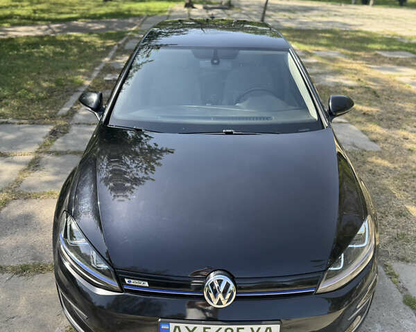 Черный Фольксваген e-Golf, объемом двигателя 0 л и пробегом 89 тыс. км за 10000 $, фото 15 на Automoto.ua